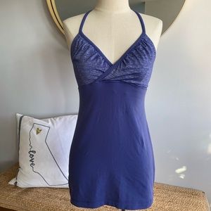 LuluLemon crisscrossing front and back tank top